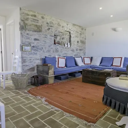 Casa de Férias Magoito1 *