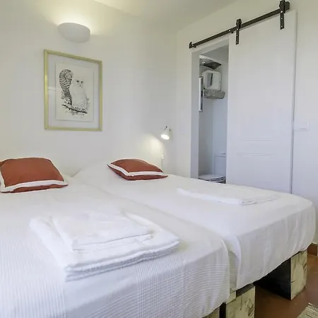 Casa de Férias Magoito1 *